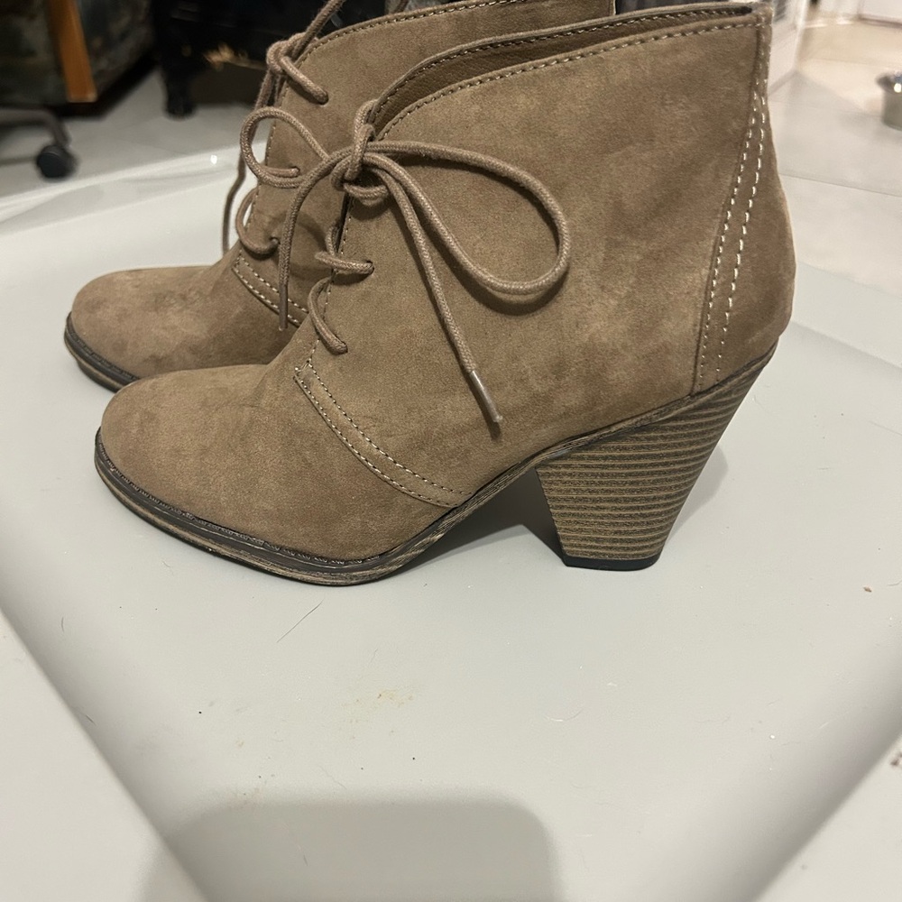 Women's Tan Ankle Boots Brand New